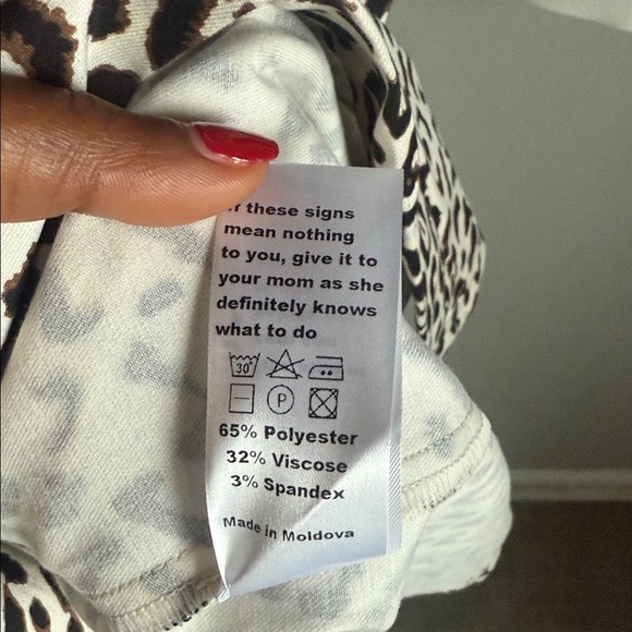 Julia Allert Leopard Print Long Button-Down Dress - Picture 8 of 13